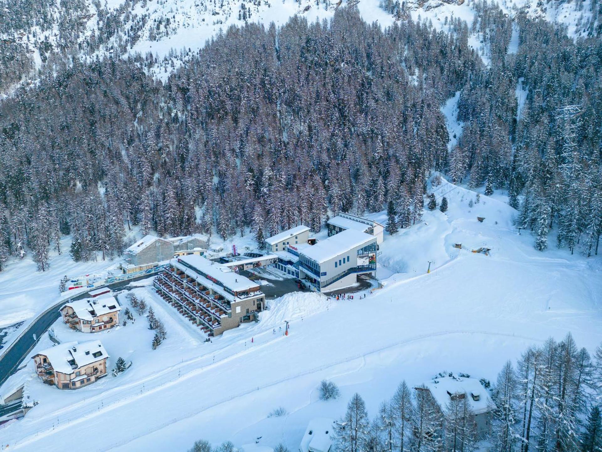 Готель Nira Alpina Сільваплана Екстер'єр фото